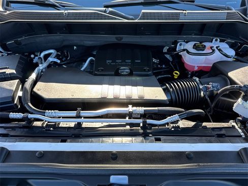 Used 2025 Chevrolet Silverado 1500 RST image 9