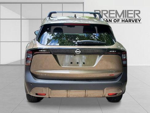 Used 2026 Nissan Kicks SR FWD image 5