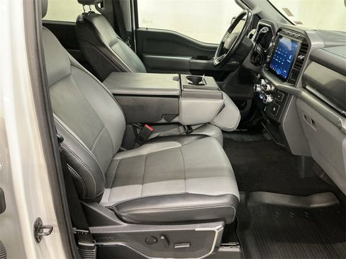 Used 2022 Ford F150 Lariat w/ Max Trailer Tow Package image 19