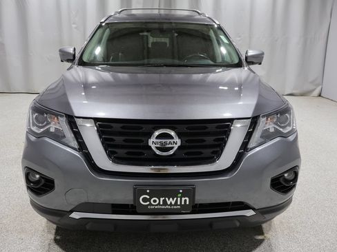 Used 2017 Nissan Pathfinder Platinum AWD/4WD image 8