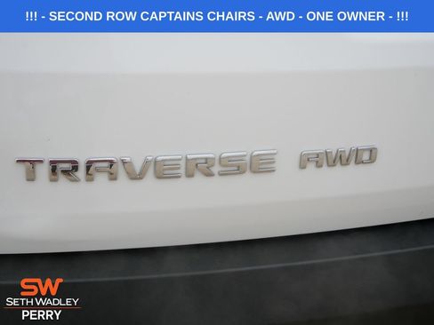 Used 2023 Chevrolet Traverse LT image 10