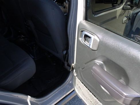 Used 2020 Jeep Wrangler Unlimited Sport image 25