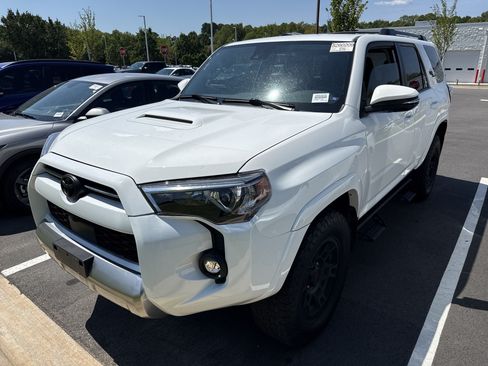 Used 2023 Toyota 4Runner TRD Off-Road Premium w/ Off Road Premium Plus Package AWD/4WD image 5