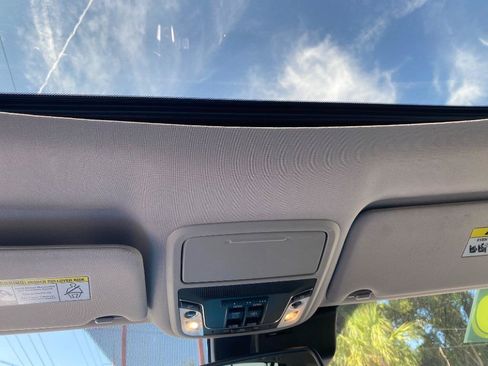 Used 2016 Honda Pilot Elite image 33