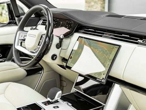 New 2026 Land Rover Range Rover Long Wheelbase SE AWD/4WD image 34