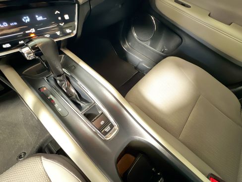 Used 2018 Honda HR-V EX image 26