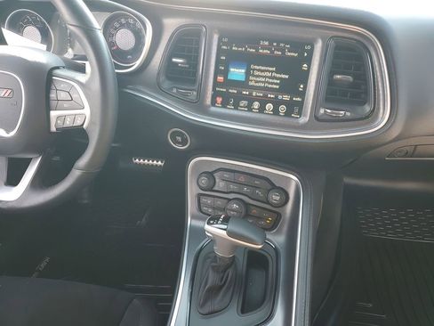 Used 2016 Dodge Challenger R/T Scat Pack image 10