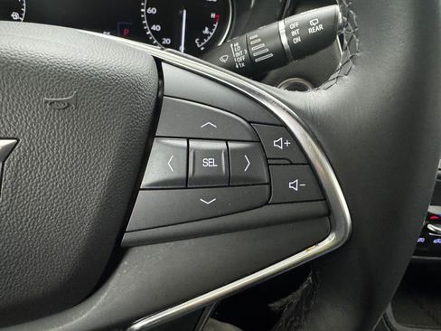 Used 2023 Cadillac XT5 Luxury image 23