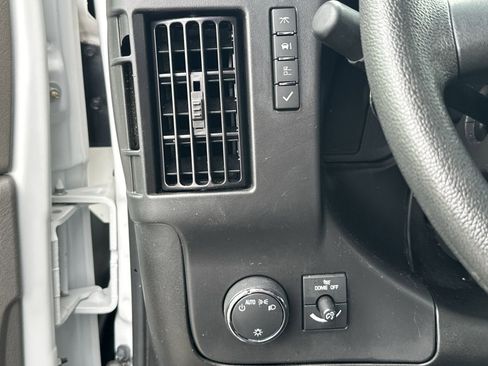 Certified 2024 GMC Savana 2500 w/ Driver Convenience Package image 21