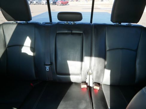 Used 2018 RAM 1500 Laramie w/ Convenience Group image 13