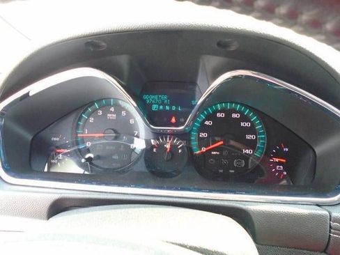 Used 2017 Chevrolet Traverse LT w/ Style and Technology Package image 7