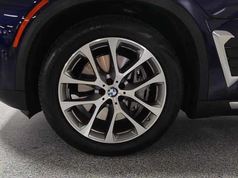 Used 2026 BMW X5 xDrive50e AWD/4WD image 5
