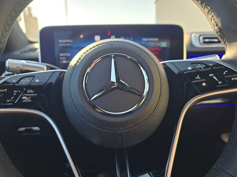 Used 2024 Mercedes-Benz S 580 4MATIC Sedan image 27