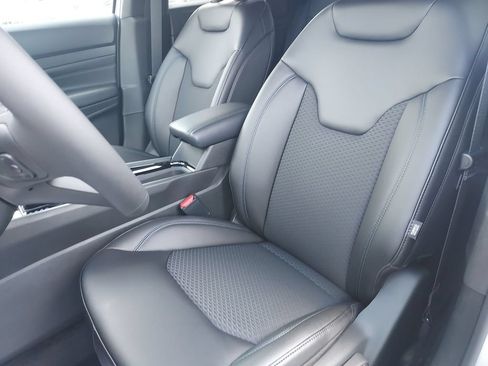 New 2026 Jeep Compass Latitude AWD/4WD image 17