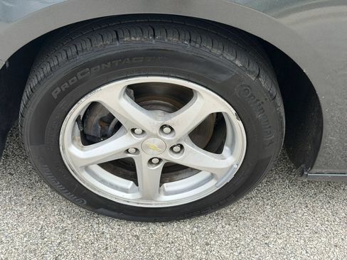 Used 2018 Chevrolet Malibu LS w/ LPO, Convenience Package 2 FWD image 9