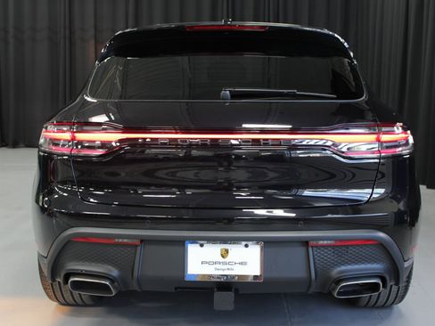 New 2026 Porsche Macan image 6