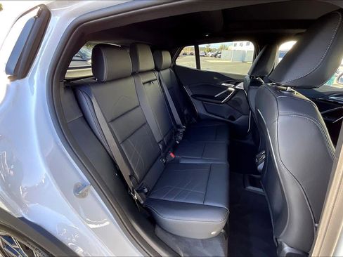 Used 2025 BMW X2 xDrive28i w/ Premium Package image 30