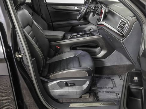 Used 2024 Volkswagen Atlas Cross Sport SEL R-Line image 44