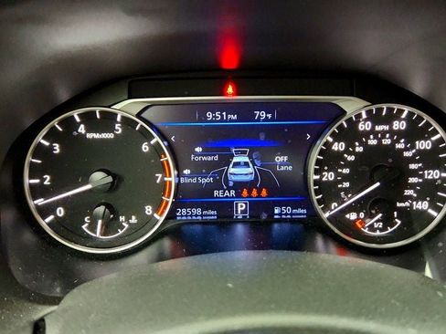 Used 2023 Nissan Altima 2.5 SV FWD image 13