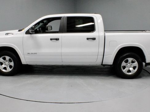 Used 2025 RAM 1500 Big Horn AWD/4WD image 8