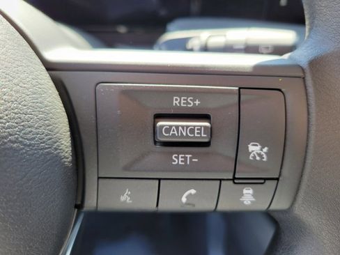 New 2025 Nissan Kicks SV image 18