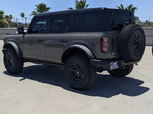 New 2026 Ford Bronco Badlands AWD/4WD image 4