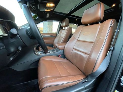 Used 2021 Jeep Grand Cherokee Overland image 12