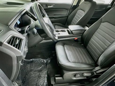 Used 2024 Ford Edge SE w/ Black Appearance Package AWD/4WD image 9