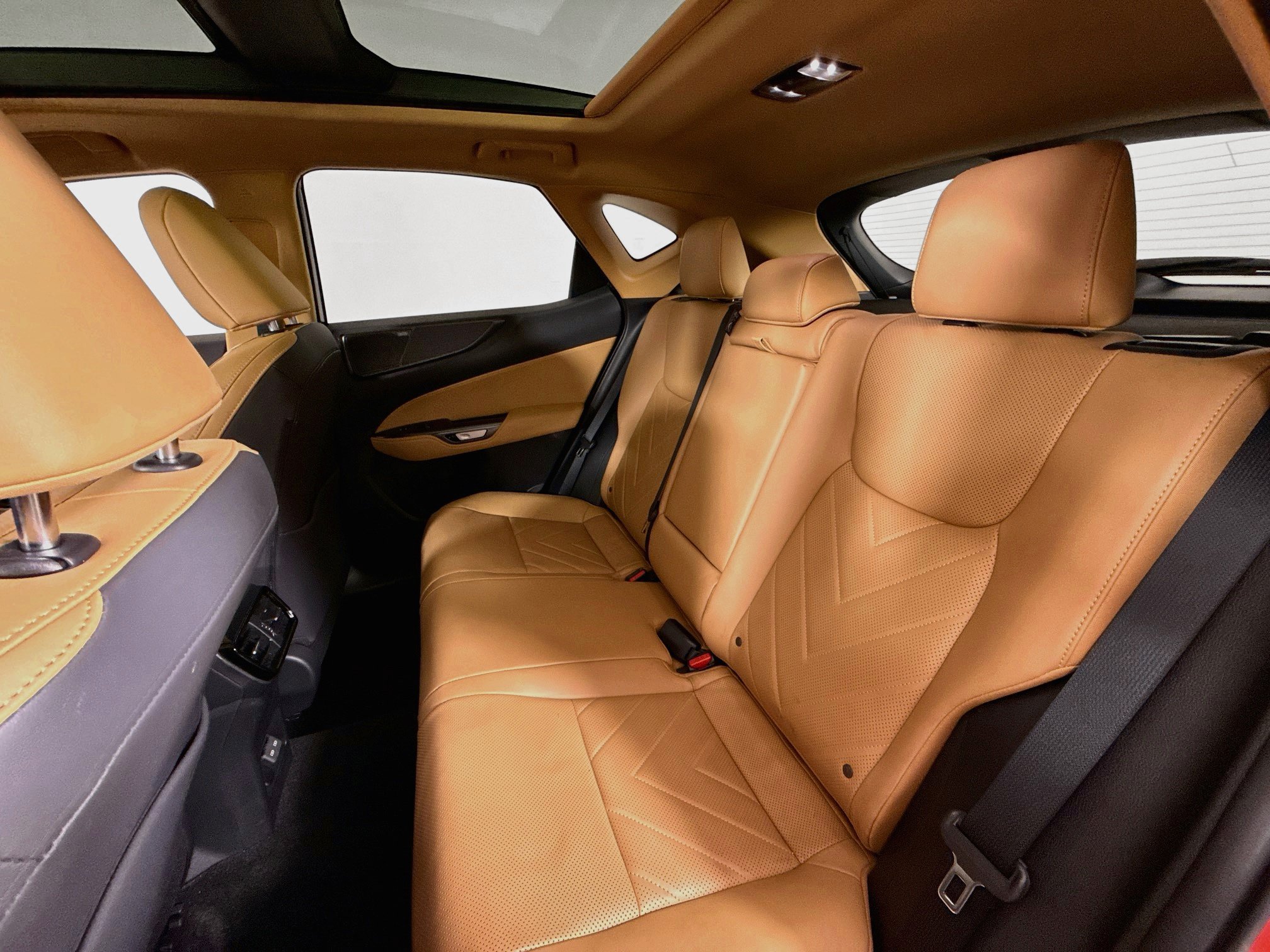 Used 2025 Lexus NX 350h AWD w/ Cold Area Package image 23