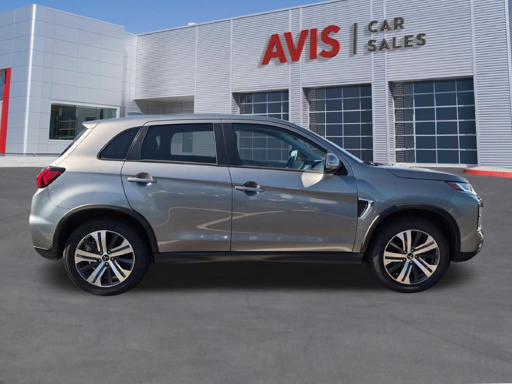 Used 2025 Mitsubishi Outlander Sport SE AWD/4WD image 5