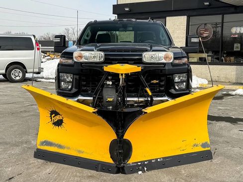 Used 2021 Chevrolet Silverado 2500 W/T w/ WT Convenience Package image 9