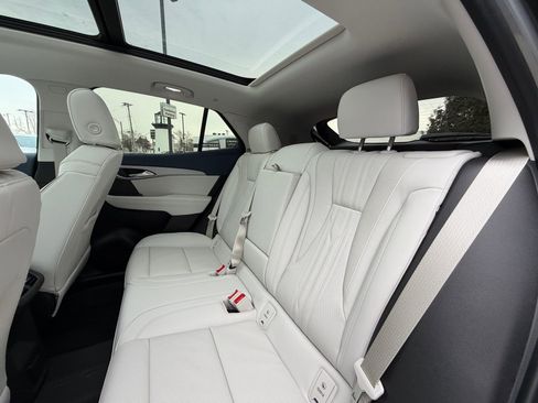 New 2026 Buick Envision Avenir image 5