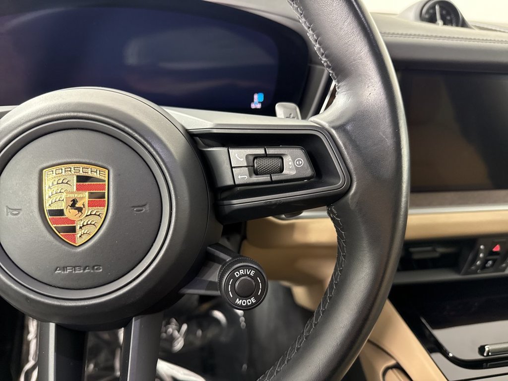 Certified 2024 Porsche Cayenne Coupe AWD/4WD image 38