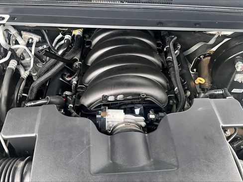 Used 2019 Chevrolet Tahoe LT w/ Texas Edition Package AWD/4WD image 31