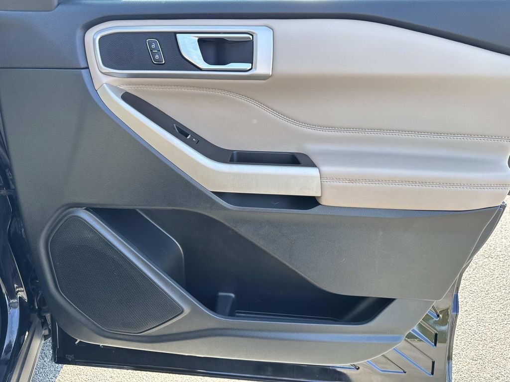 Used 2024 Ford Explorer XLT RWD image 26