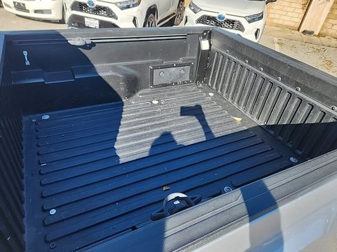 Certified 2019 Toyota Tacoma SR5 image 12