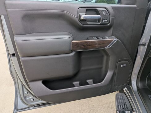 Certified 2020 GMC Sierra 1500 SLT RWD image 11