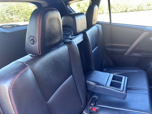 Used 2016 Toyota RAV4 SE w/ Advanced Technology Package AWD/4WD image 36