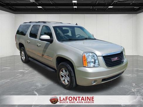 Used 2013 GMC Yukon XL SLT AWD/4WD image 2