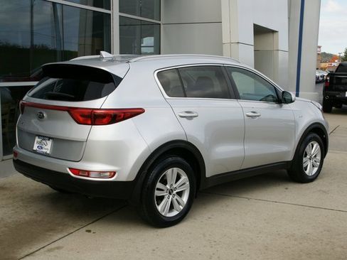 Used 2019 Kia Sportage LX w/ LX Popular Package image 3