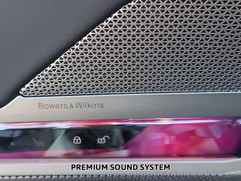 Used 2025 BMW 740i image 5