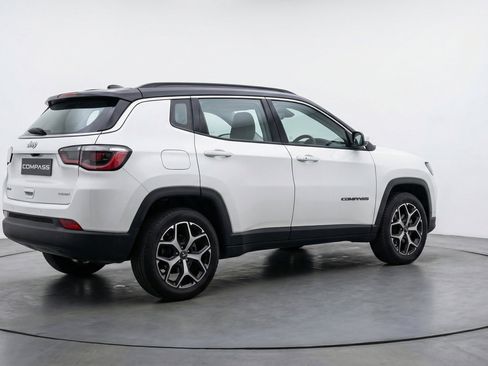Used 2025 Jeep Compass Limited AWD/4WD image 9