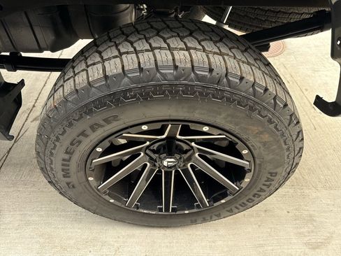 Used 2025 Chevrolet Silverado 1500 LT image 20