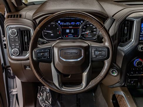 Used 2022 GMC Sierra 2500 Denali w/ Denali Ultimate Package image 16