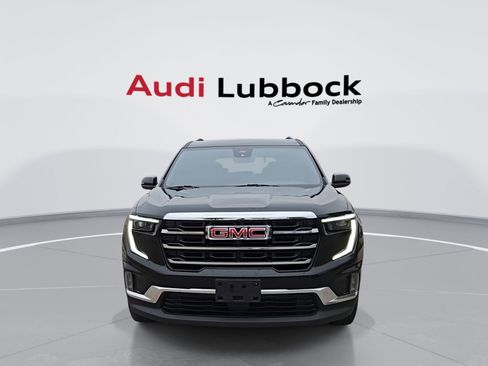 Used 2024 GMC Acadia Elevation image 3