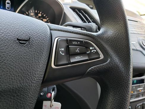 Used 2018 Ford Escape SE AWD/4WD image 19