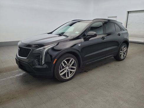 Used 2019 Cadillac XT4 Sport image 2