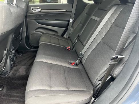 Used 2018 Jeep Grand Cherokee Laredo AWD/4WD image 22