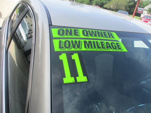 Used 2011 Chevrolet Malibu LS FWD image 19