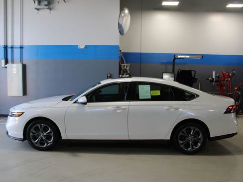 Used 2024 Honda Accord EX image 13
